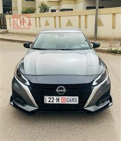 نیسان ئەلتیما